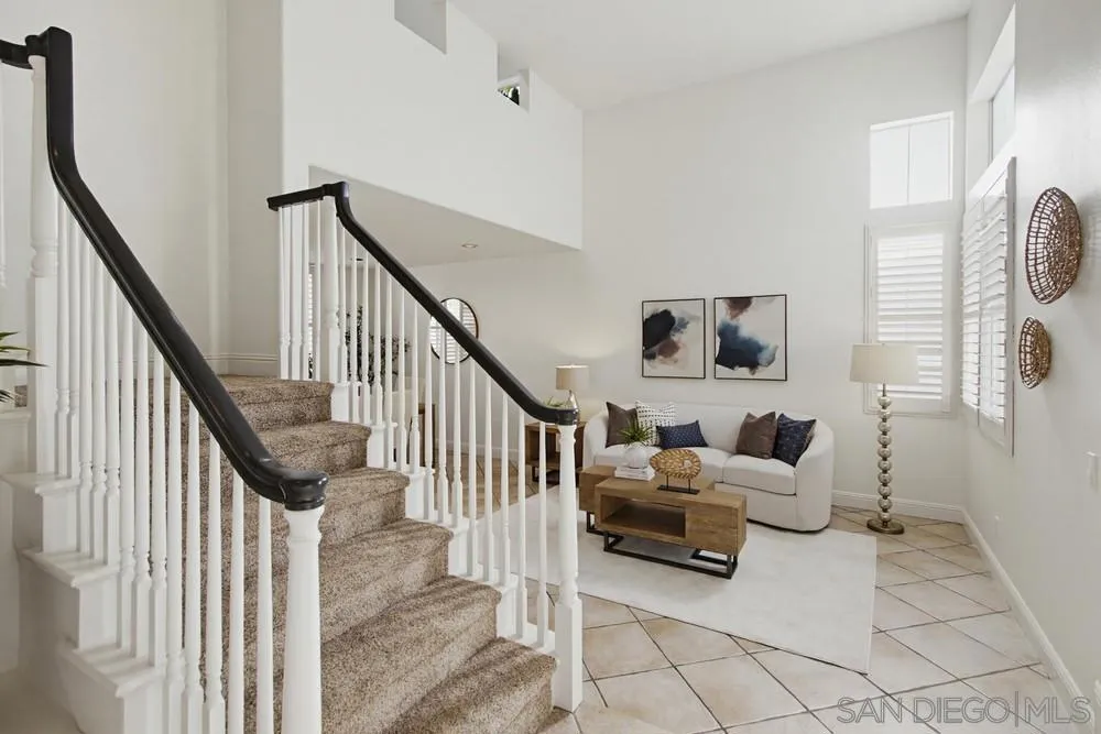 8995 Hampe Court San Diego, CA 92129