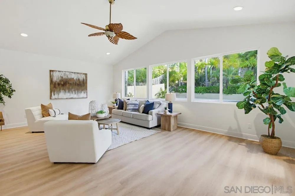 8995 Hampe Court San Diego, CA 92129