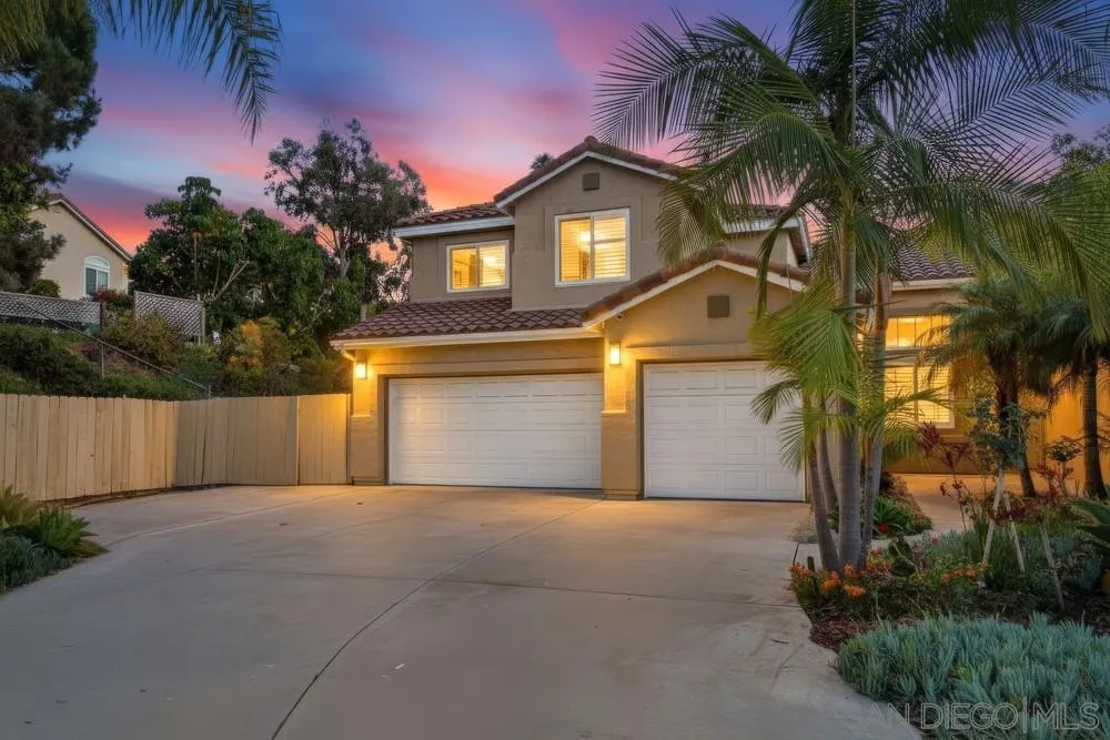 8995 Hampe Court San Diego, CA 92129
