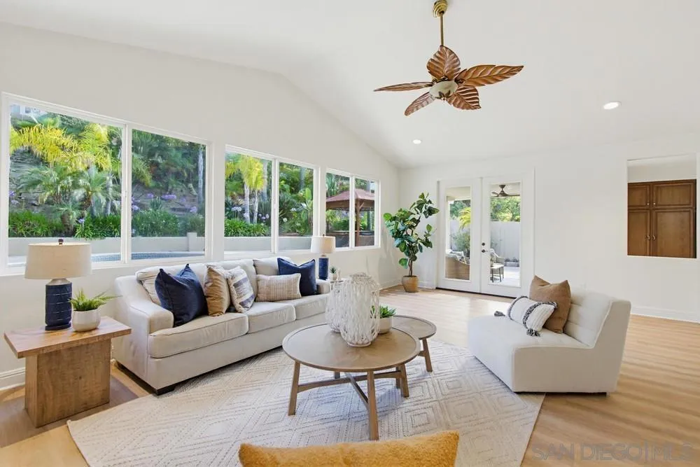 8995 Hampe Court San Diego, CA 92129