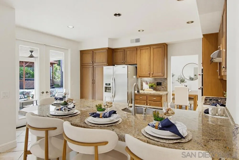 8995 Hampe Court San Diego, CA 92129