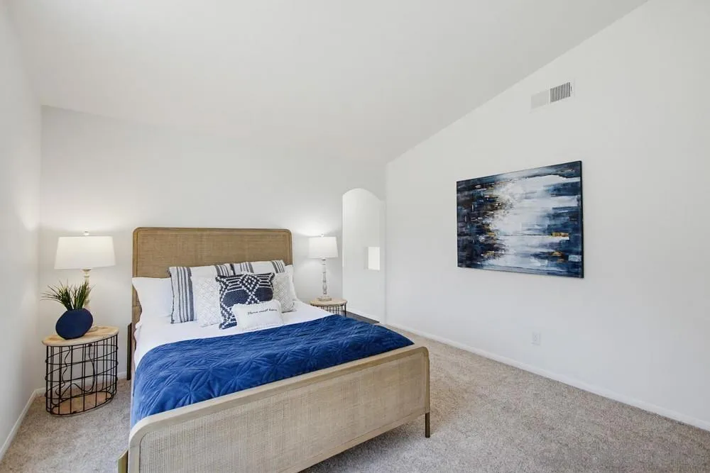 8995 Hampe Court San Diego, CA 92129