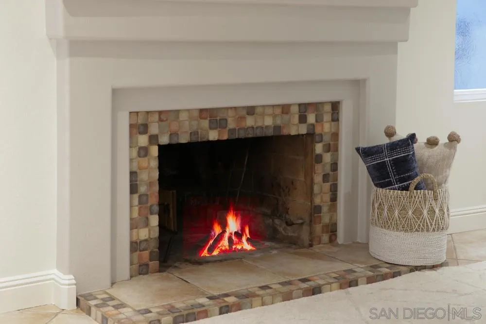 8995 Hampe Court San Diego, CA 92129