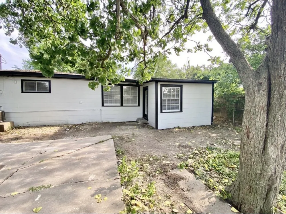 100 17th Avenue Texas City, TX 77590