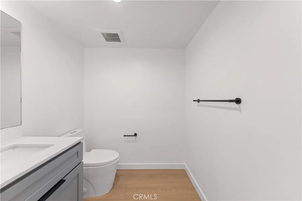 176 Catalina Avenue #104 Pasadena, CA 91106