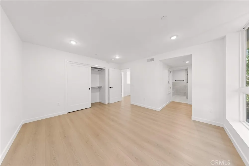 176 Catalina Avenue #104 Pasadena, CA 91106