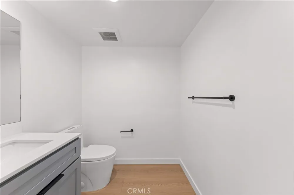 176 Catalina Avenue #104 Pasadena, CA 91106