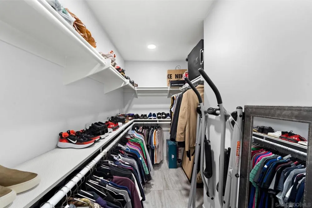 196 W Park Ave #1 El Cajon, CA 92020