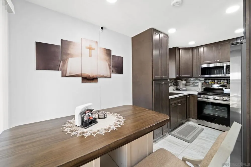 196 W Park Ave #1 El Cajon, CA 92020
