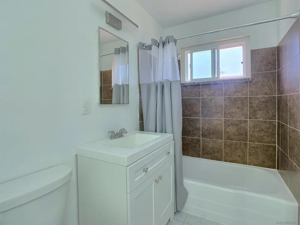 7731 Mockingbird Dr San Diego, CA 92123