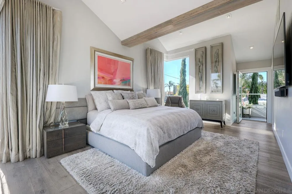 911 9Th St Coronado, CA 92118