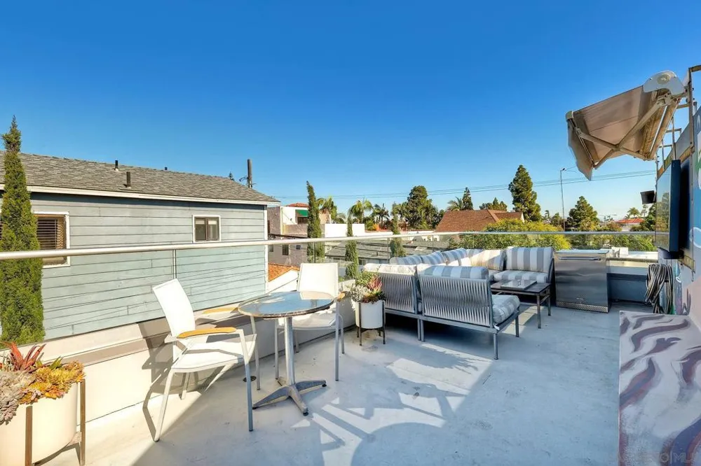 911 9Th St Coronado, CA 92118