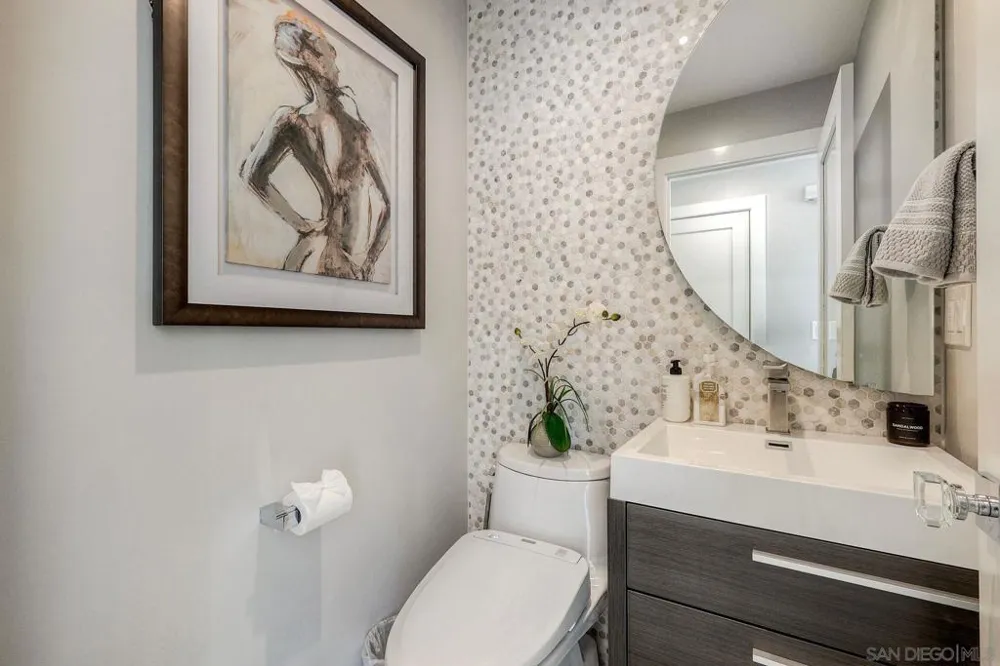911 9Th St Coronado, CA 92118
