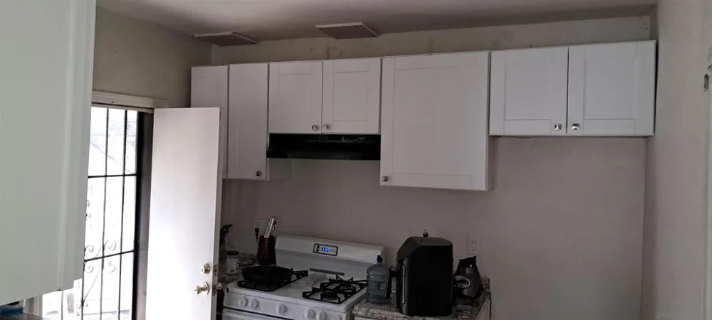 840 E 16th St National City, CA 91950