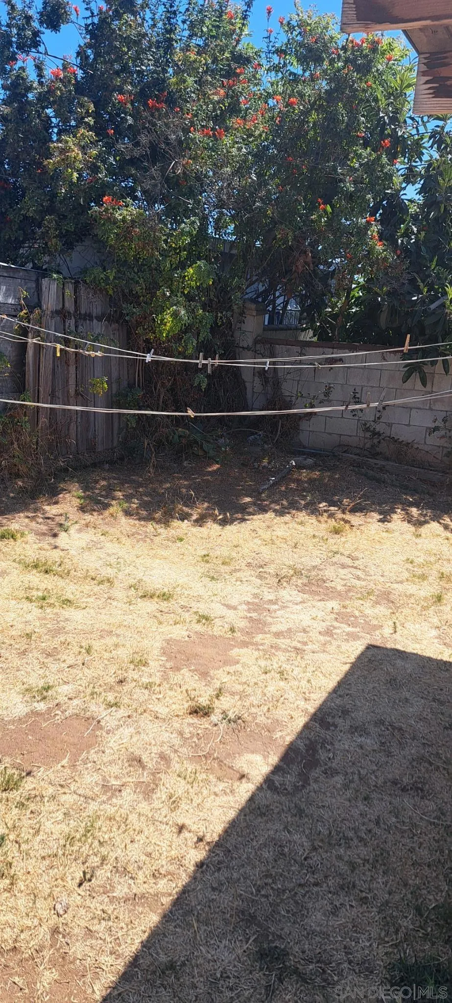 840 E 16th St National City, CA 91950