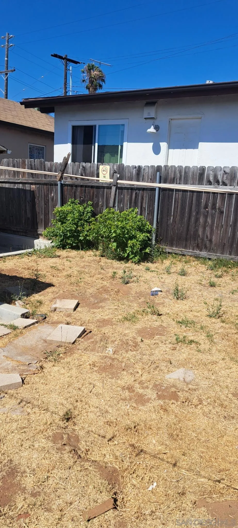 840 E 16th St National City, CA 91950