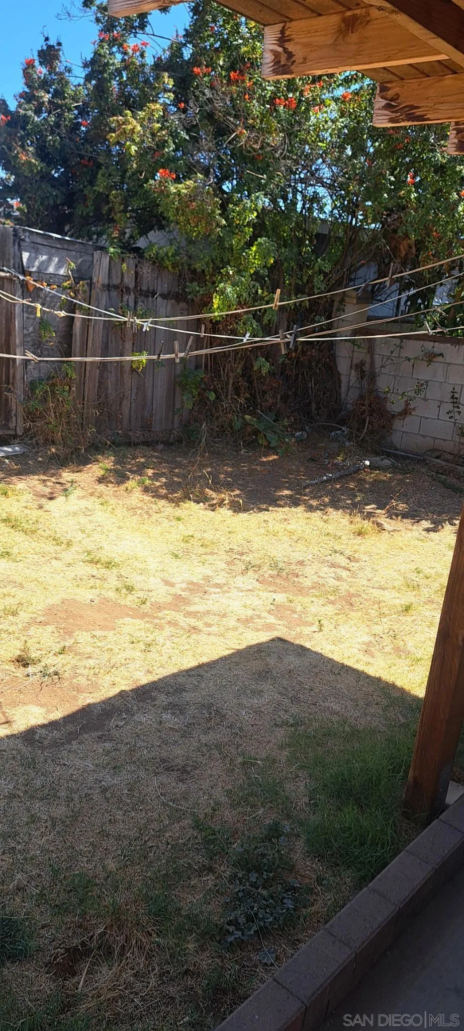 840 E 16th St National City, CA 91950