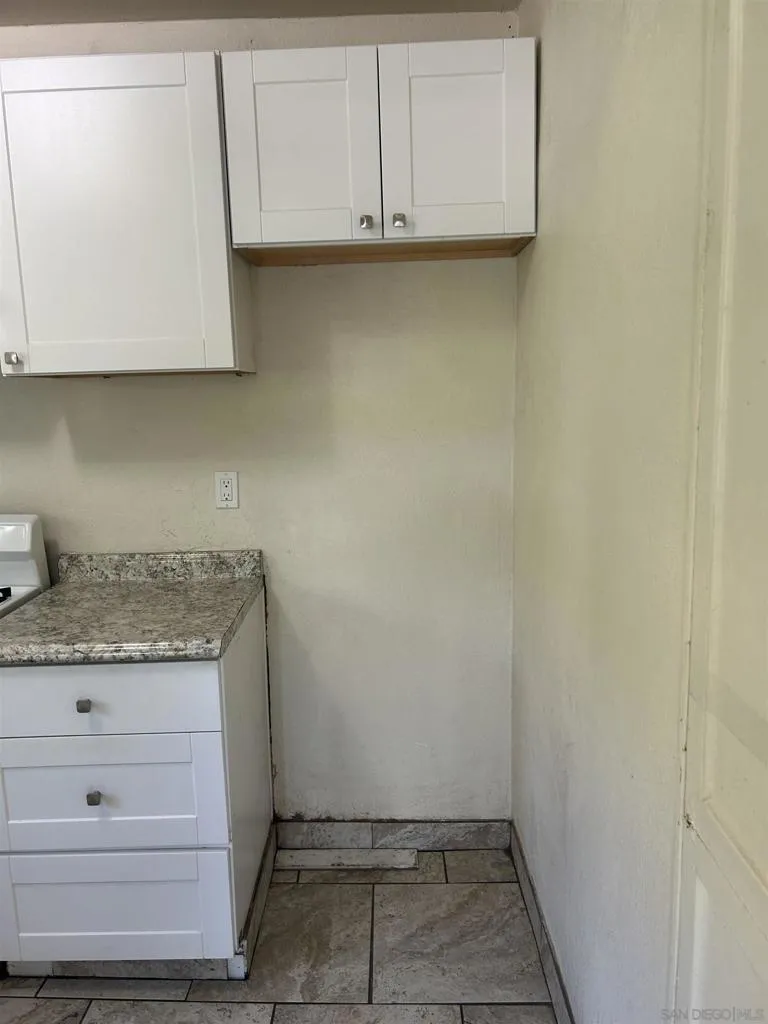 840 E 16th St National City, CA 91950