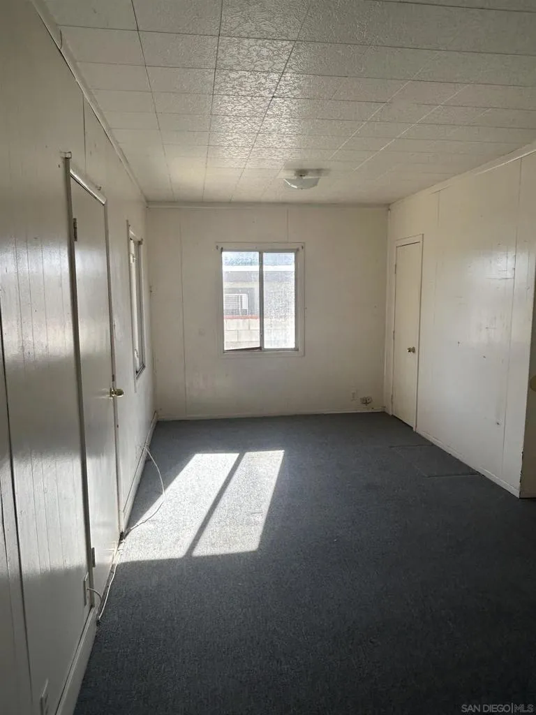 840 E 16th St National City, CA 91950