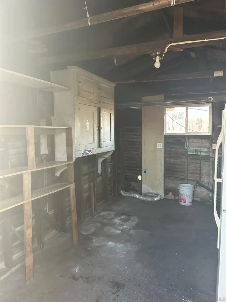 840 E 16th St National City, CA 91950