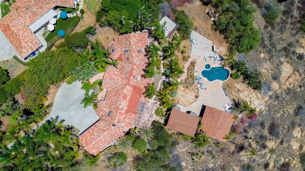 2369 Vern Dr Fallbrook, CA 92028