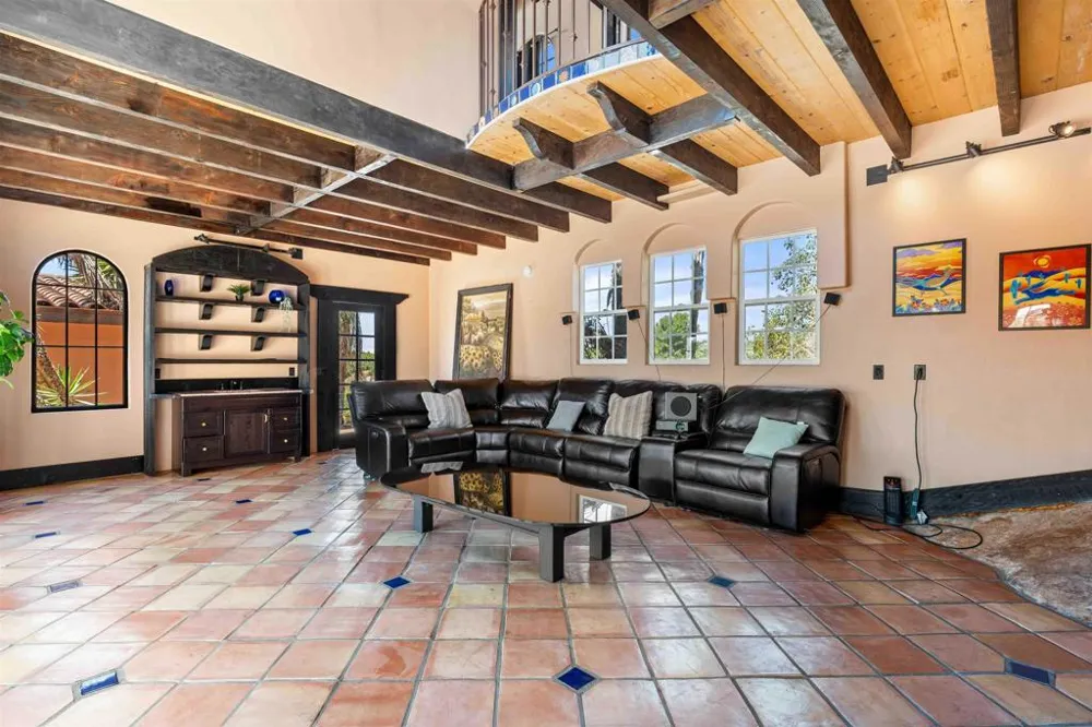 2369 Vern Dr Fallbrook, CA 92028