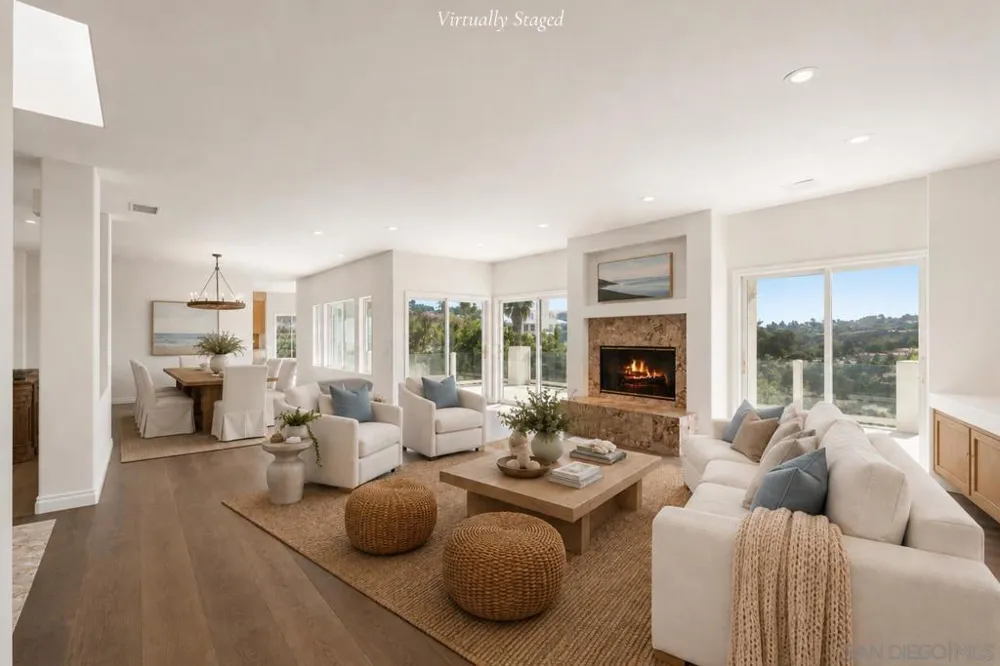 941 Avocado Pl Del Mar, CA 92014