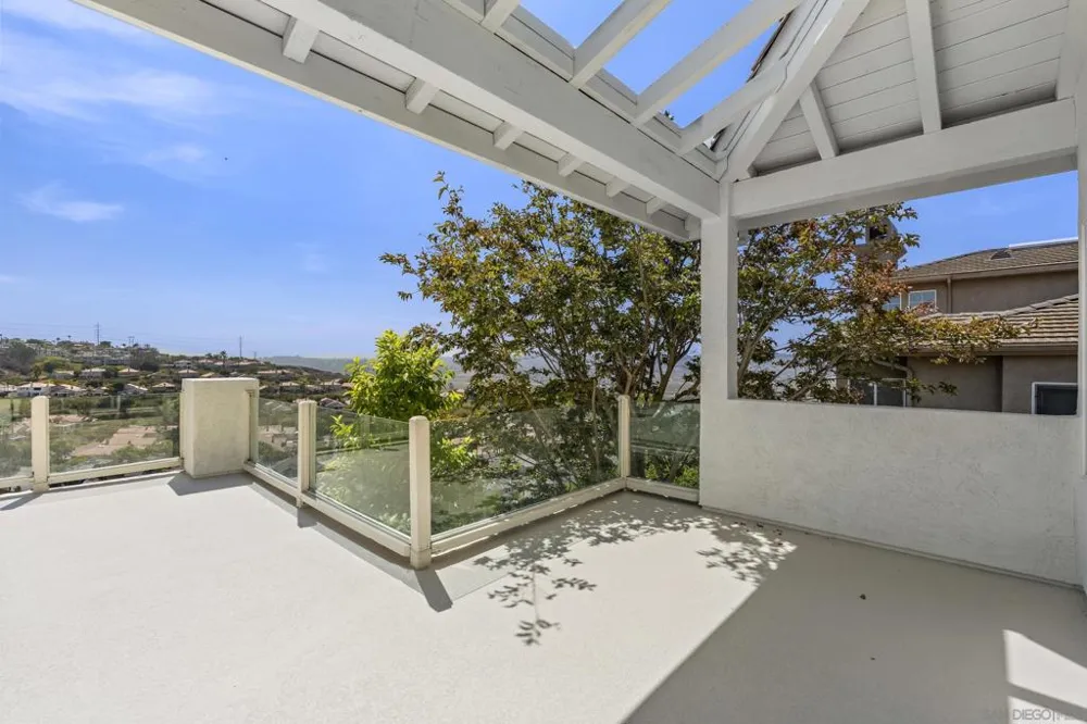 941 Avocado Pl Del Mar, CA 92014