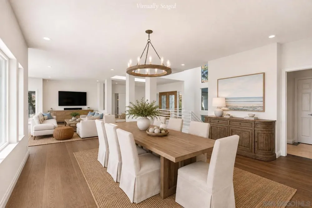 941 Avocado Pl Del Mar, CA 92014