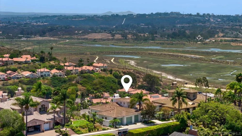 941 Avocado Pl Del Mar, CA 92014