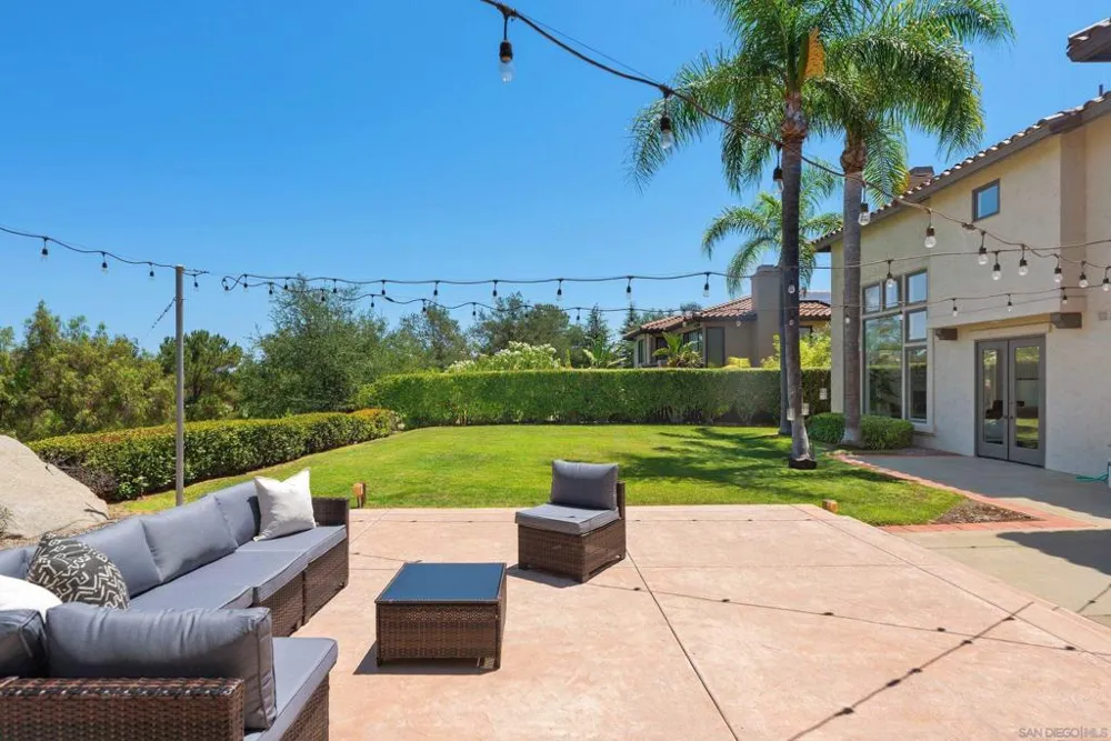 16527 Woodson Dr Ramona, CA 92065