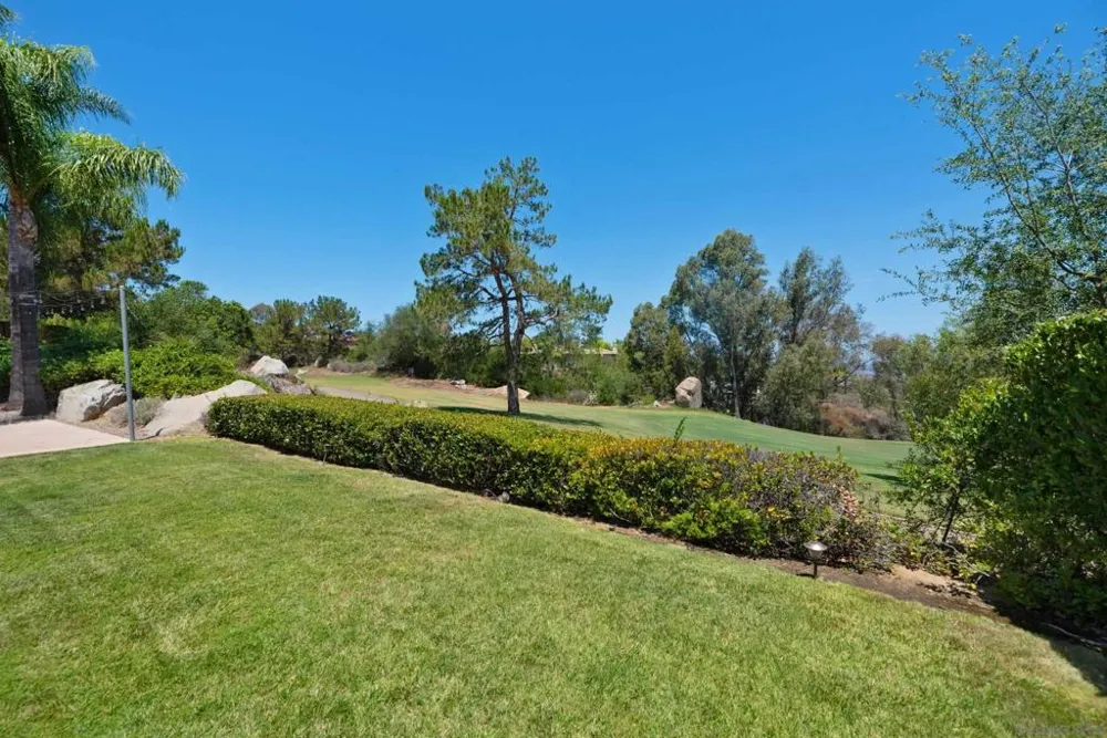 16527 Woodson Dr Ramona, CA 92065