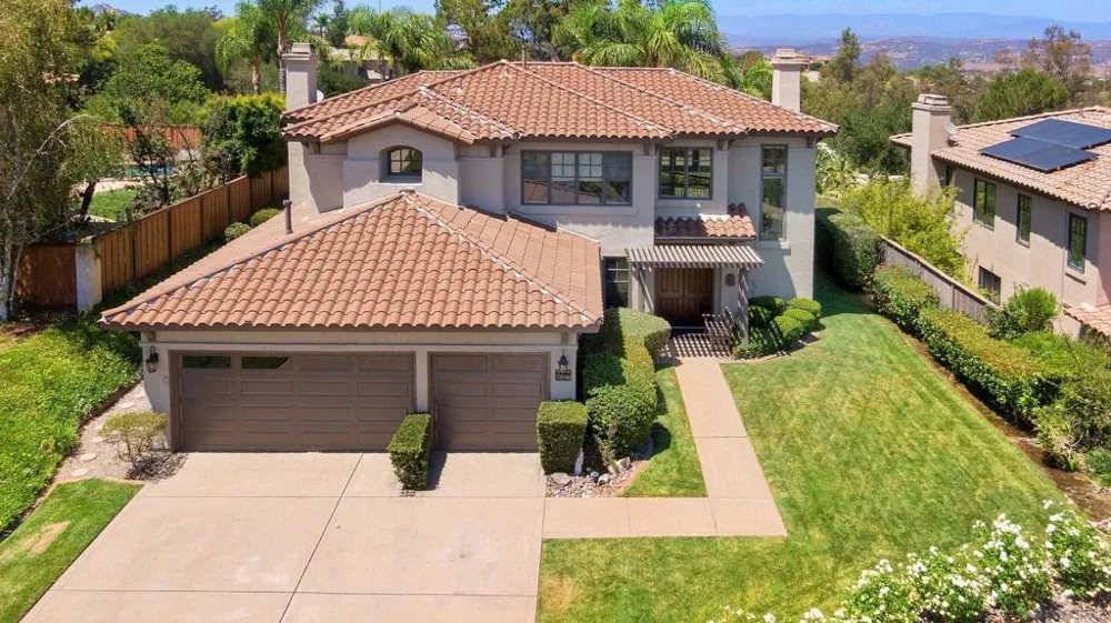 16527 Woodson Dr Ramona, CA 92065