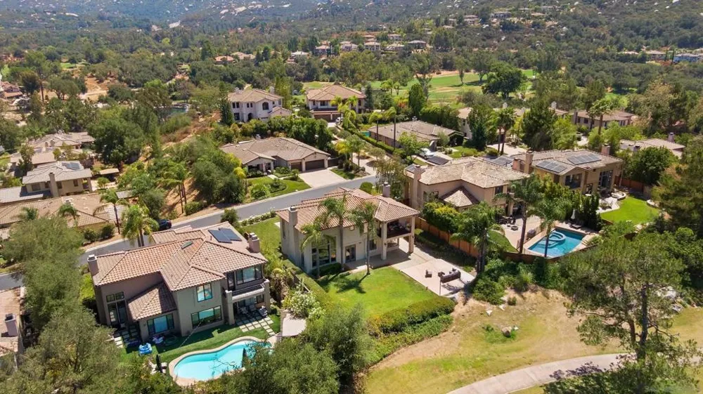 16527 Woodson Dr Ramona, CA 92065