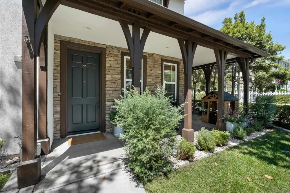 2 Ferrensby Ladera Ranch, CA 92694