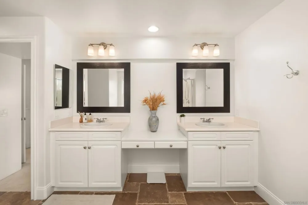 2 Ferrensby Ladera Ranch, CA 92694