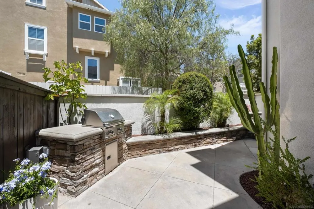 2 Ferrensby Ladera Ranch, CA 92694