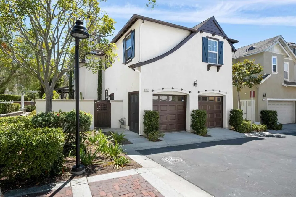 2 Ferrensby Ladera Ranch, CA 92694