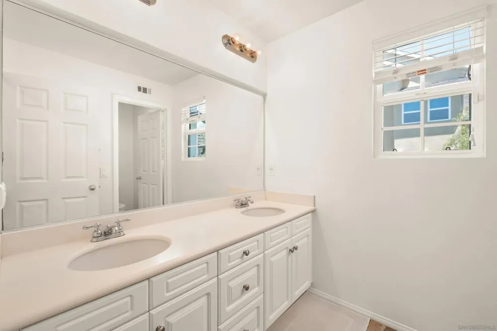 2 Ferrensby Ladera Ranch, CA 92694