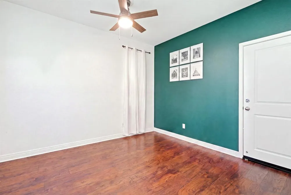 325 Royal Gln #608 Escondido, CA 92025