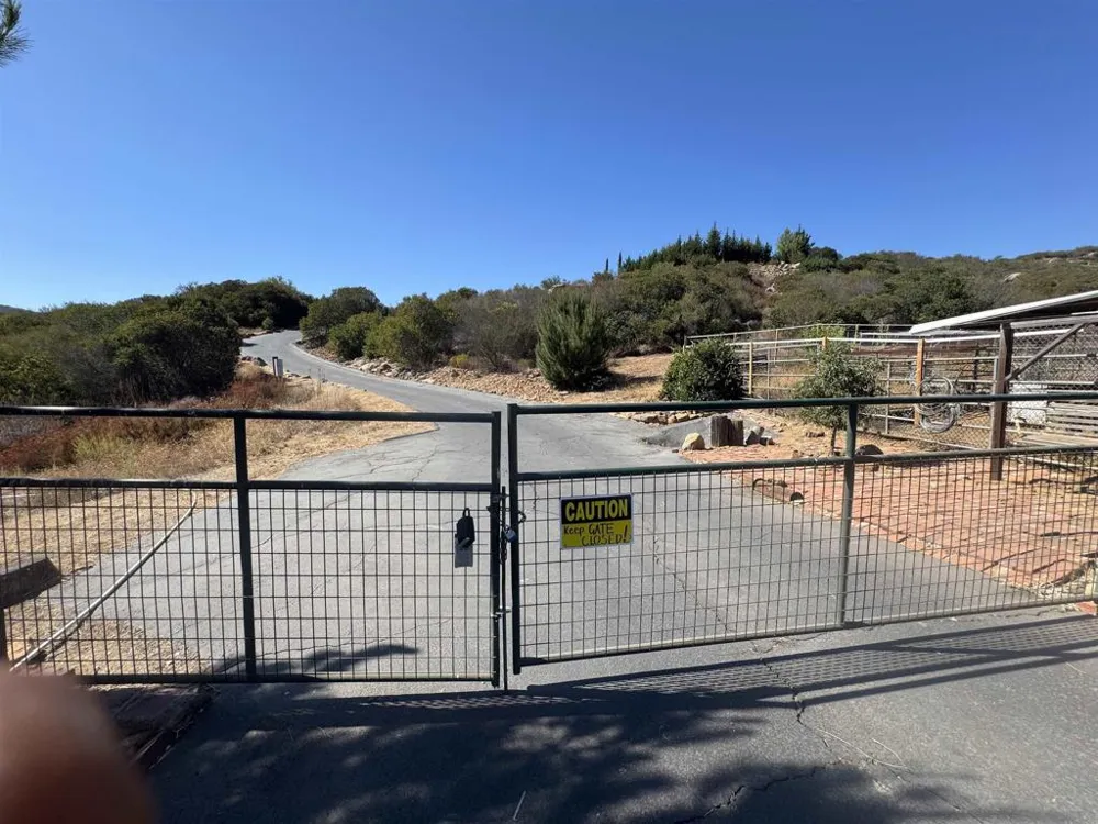 18012 Mahogany Ranch Rd. Ramona, CA 92065