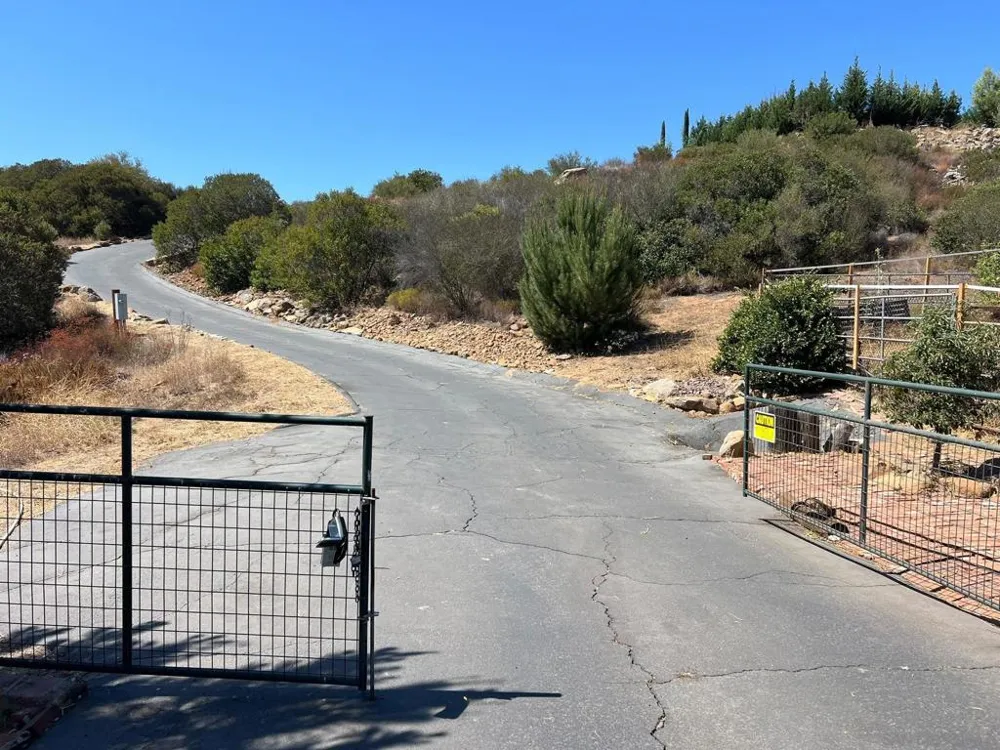 18012 Mahogany Ranch Rd. Ramona, CA 92065