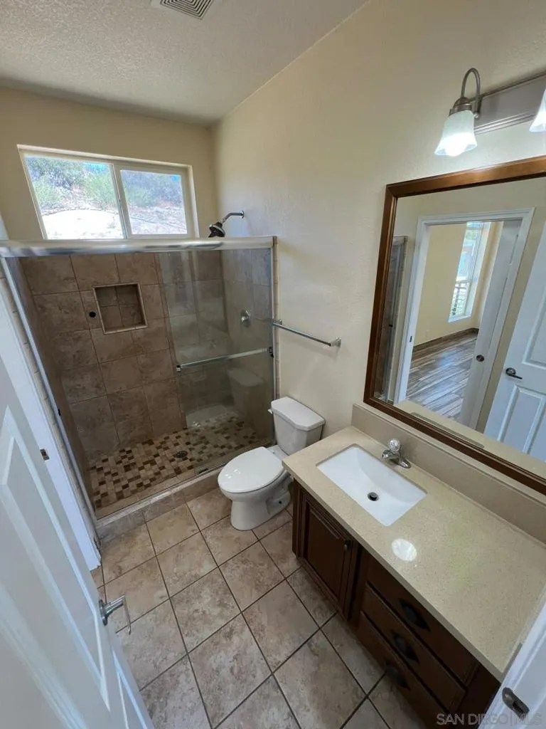 18012 Mahogany Ranch Rd. Ramona, CA 92065