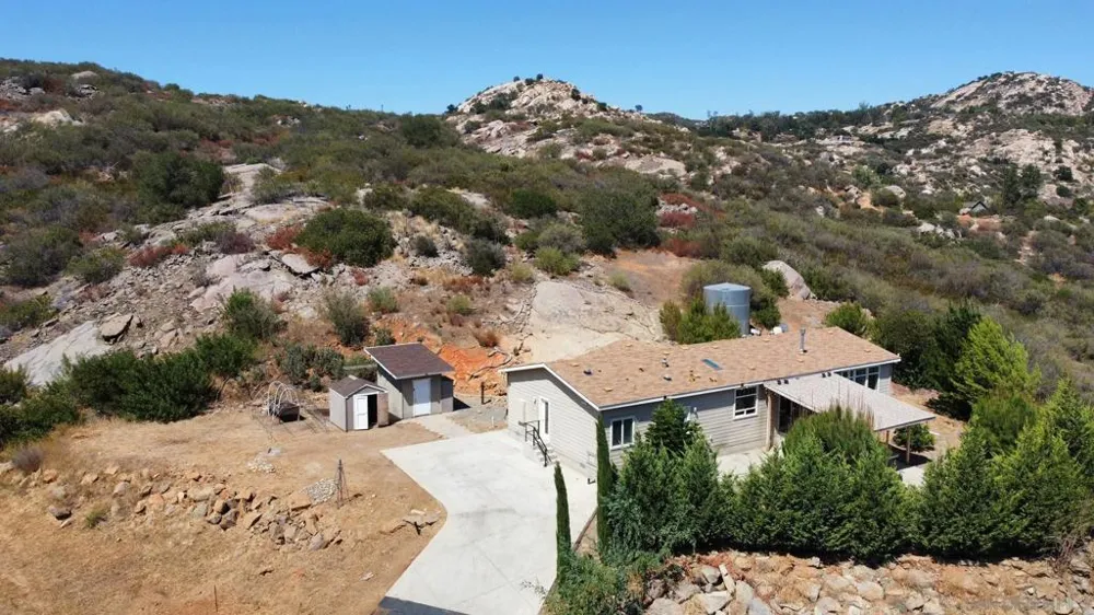 18012 Mahogany Ranch Rd. Ramona, CA 92065