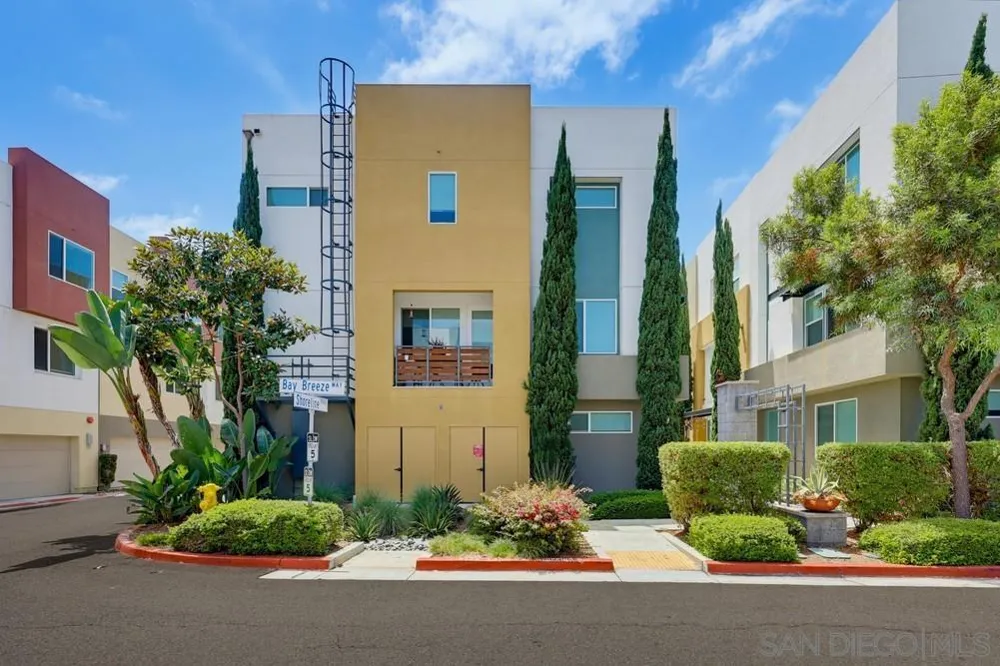 745 Shoreline Rd Chula Vista, CA 91910