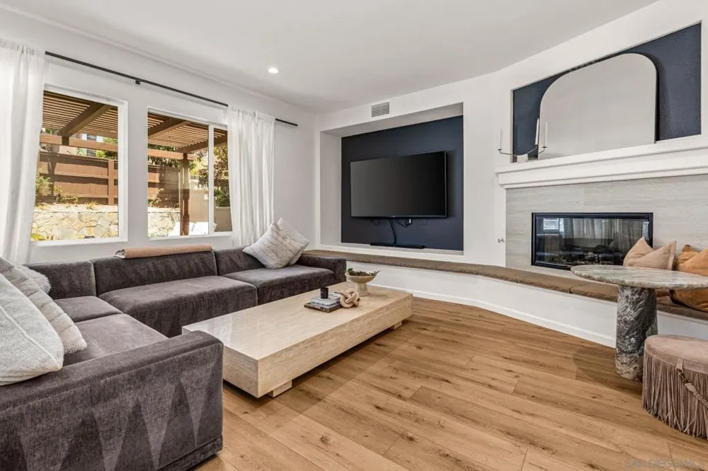 13133 Via Canyon Dr. San Diego, CA 92129