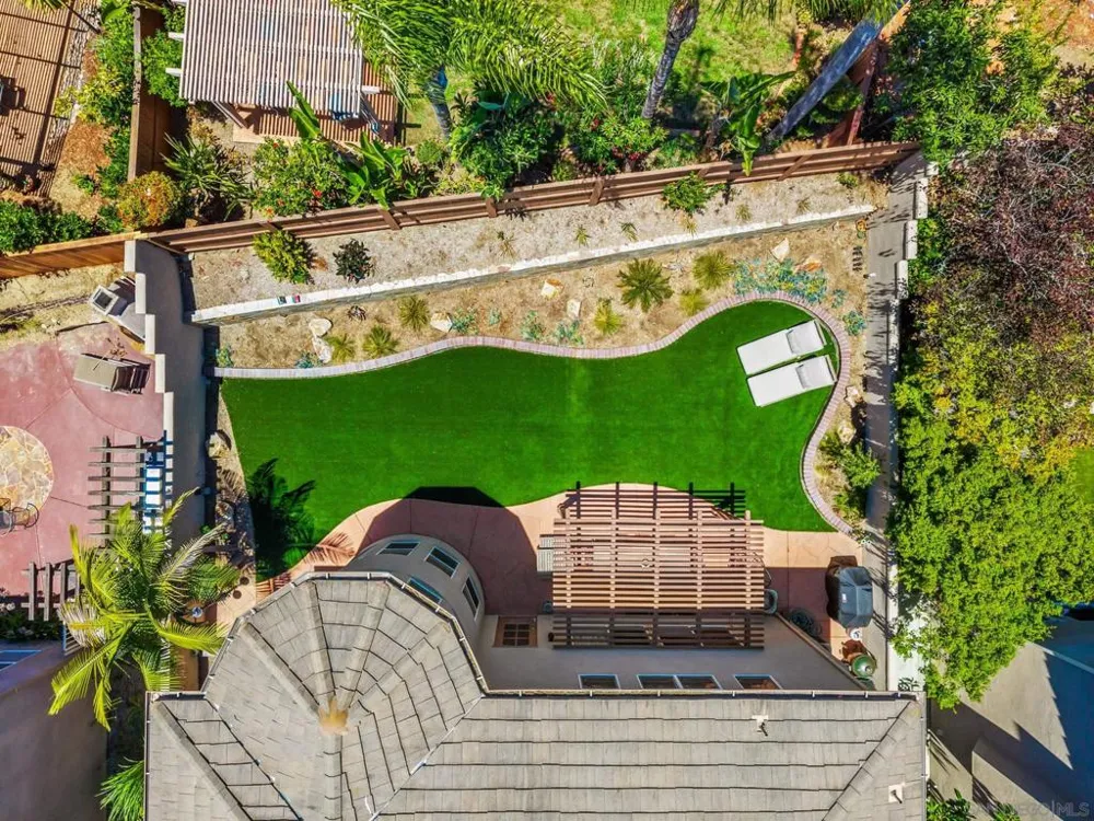 13133 Via Canyon Dr. San Diego, CA 92129
