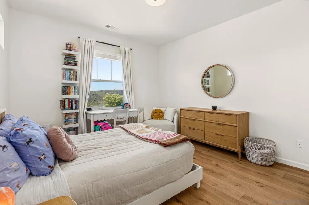 13133 Via Canyon Dr. San Diego, CA 92129