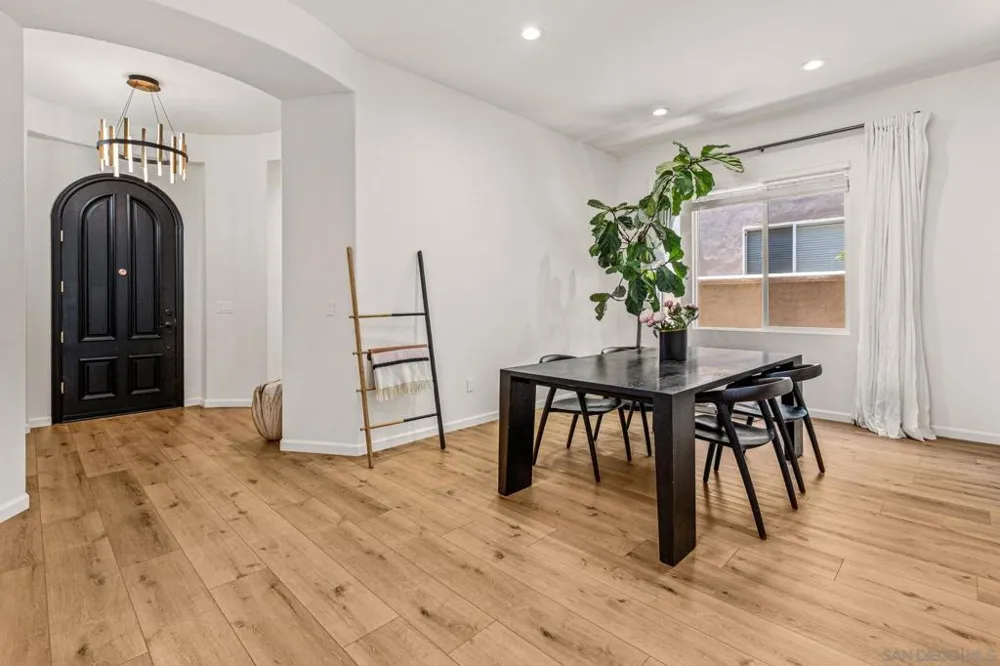13133 Via Canyon Dr. San Diego, CA 92129