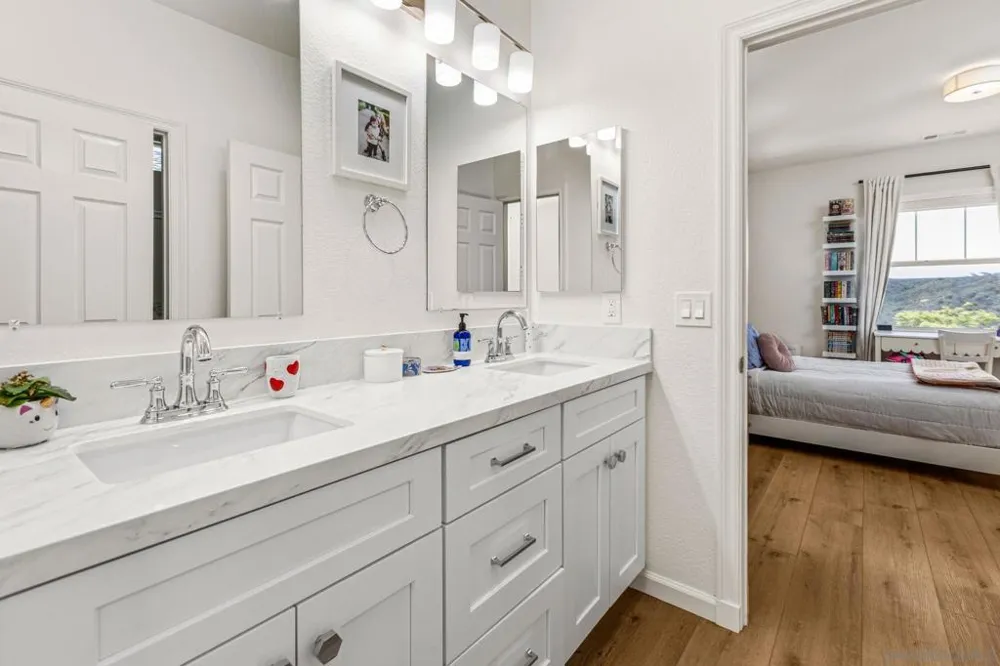 13133 Via Canyon Dr. San Diego, CA 92129
